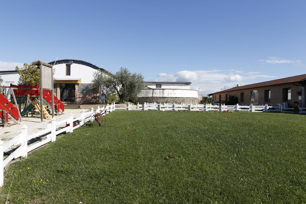Il Borgo Ariccia Resort Luaran gambar
